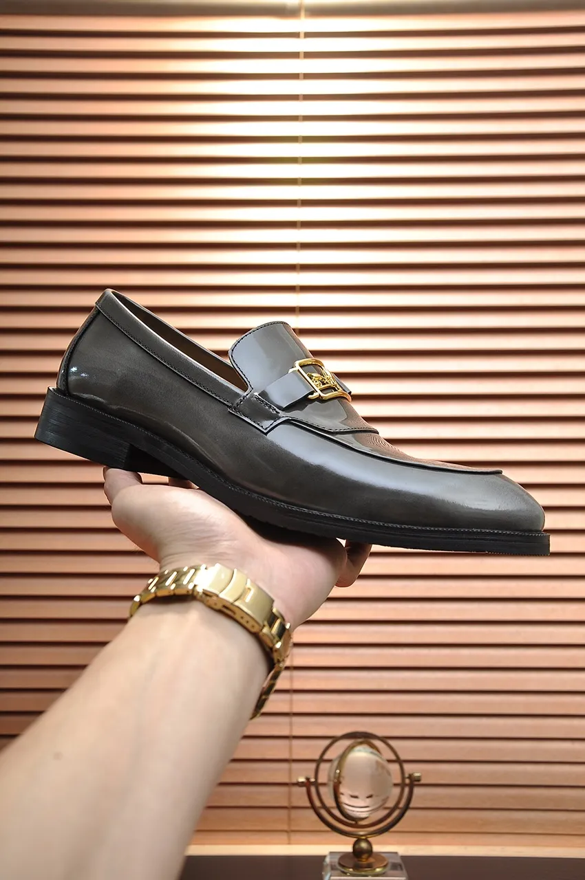Men's shoes 💰500💶[HERMES] (cowhide lining)🍀Italian top luxury🍀He does not pursue novel styles and gorgeous colors, but attracts the favor of successful men with his flawless, elegant and classic style! This very, very comfortable, simple and stable style makes it easy to match any style! The pattern is absolutely 1:1 refined from the original case, and we strive for excellence in materials, imported cowhide + cowhide lining💪💪💪extraordinary texture👍! .Black brown code number: 38 to 45 (45 customized)